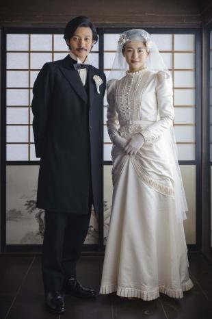 《八重櫻》:綾瀨遙&小田切讓“婚紗照”公開