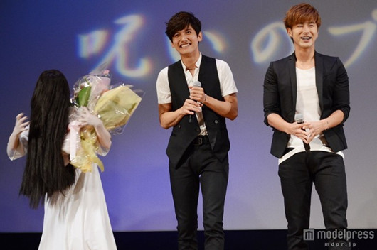 東方神起空降《貞子3D 2》試映式 貞子現場暴走