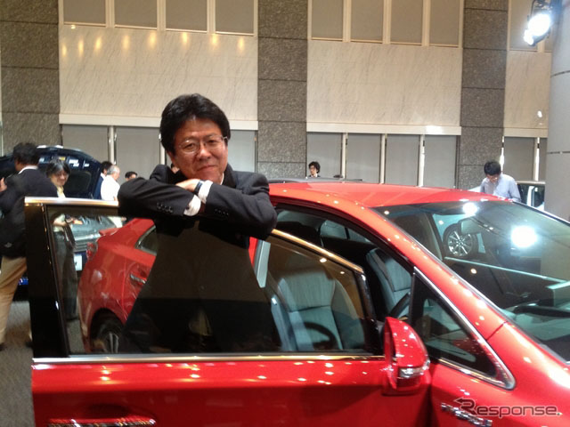 豐田混合動力車型SAI大換臉 一掃“老實本分”印象
【11】