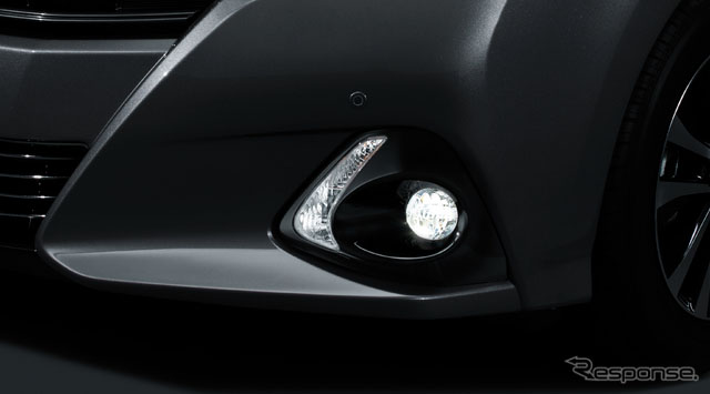 豐田混合動力車型SAI大換臉 一掃“老實本分”印象
【8】