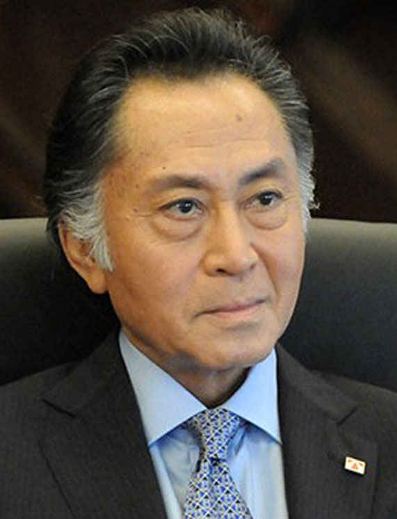 中野渡謙
(北大路欣也 飾)