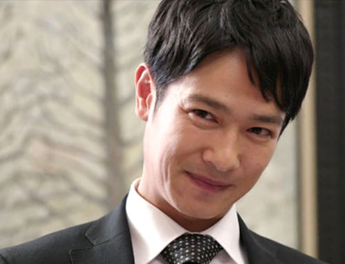 半澤直樹(堺雅人 飾)