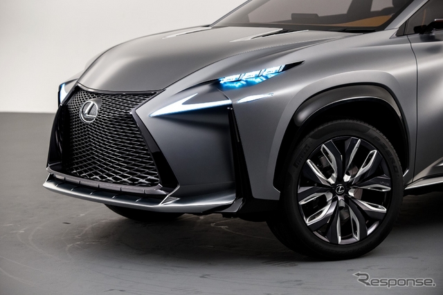 OӋܷ׿_˹SUV¿LF-NXɞЈ3