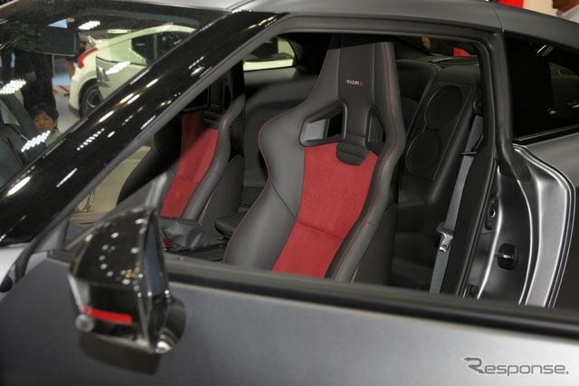 ծaGT-R߰汾GT-R NISMOɞNISMOϵеĎp͡14