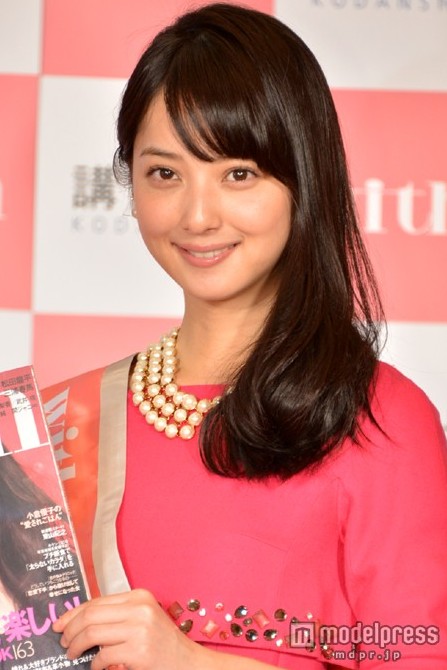 佐佐木希新年發聲問候粉絲 博客曬罕見家庭私照