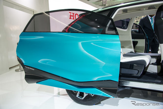 ӡȫ㡰Honda Vision XS-1܇͡10