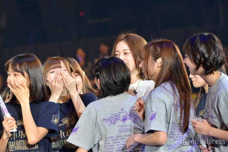 乃木板46兩周年紀念公演成感恩秀場