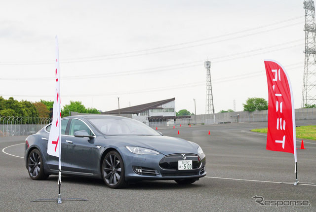 DծaLeaf Nismo RCc˹Model S피EV܇Ե܇ 