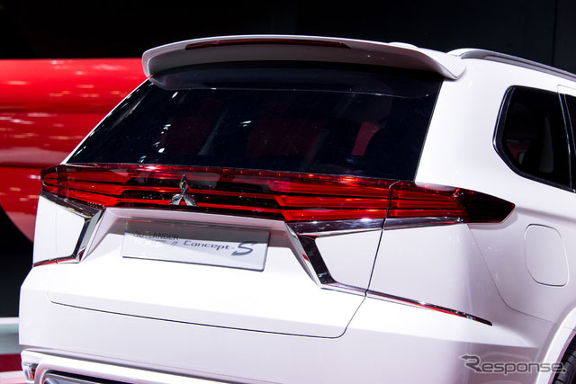 W{¸܇Outlander PHEV concept-S