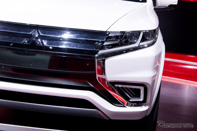 W{¸܇Outlander PHEV concept-S