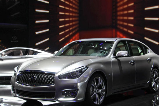 20_Ļ2015Ϻ܇չծaȫ܇ȿghAеġQ70L Bespoke Edition܇Q70L Bespoke Edition܇u҇ĸ܇Q80 Inspiration͡Q60 ConceptĺAcµăȫϯþ߂俿|ܵĽWpԼܛ⻬˹ĥƤUltrasuedeÑṩ߼eĳw^Q60 Concept״βõġArctic aluminum܇wɫጷŽٰĹͿӌ܇wͬٱݷǏһKXƷ