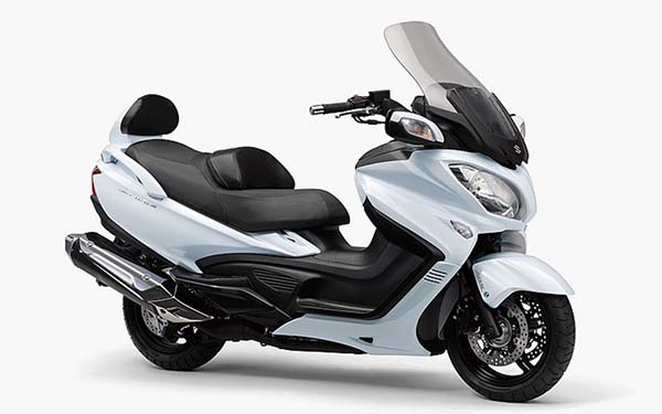 ľߵȼ̤܇Sky Wave 650LXµձ