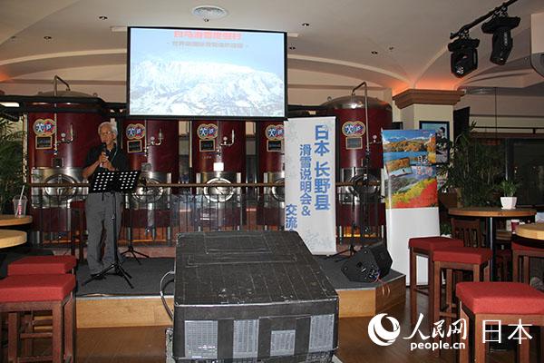 R^־LdƽR塤СȴĻѩYԴ