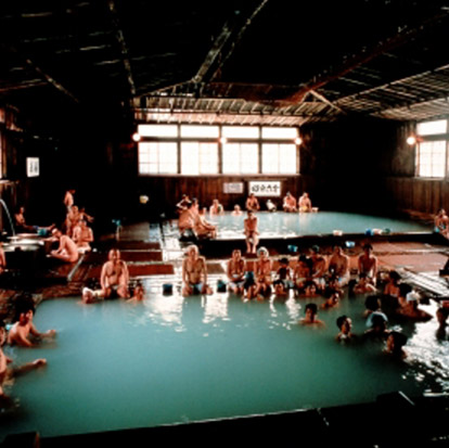 ᜫȪԡw֮ãŮԡ@ٌ^ՓŮһͬڌԡnĶn