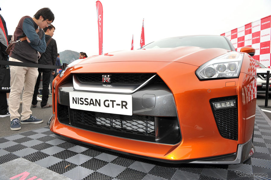 ծa2016 SUPER GTAِչGT-R2017