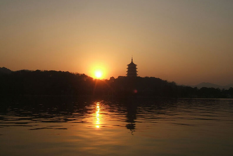 RЇ-ձЇzӰِеˮ퍣ˮҲЇ֪ĺ߀ДǧӋĴСӴչʾصȻҲǧĻڵͶƷӿFSࡰˮ}ăƷ׌҂һ͸^ձ˵R^pЇĴúӴһͬܺӵ`ok߀д󺣵Ĳ