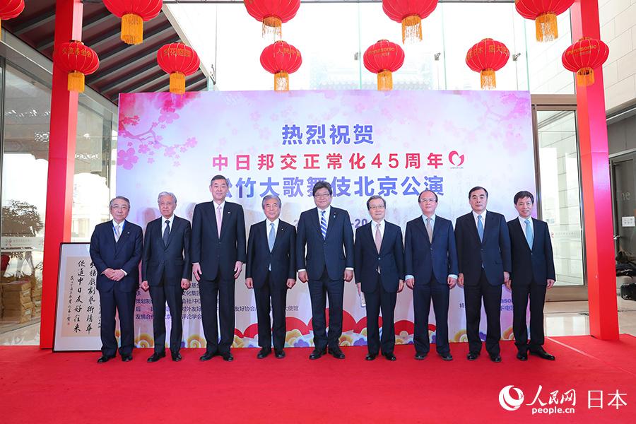 ЇvմʹAģձwٷLcһ壩ձvAʹMԣȳϯдݳ