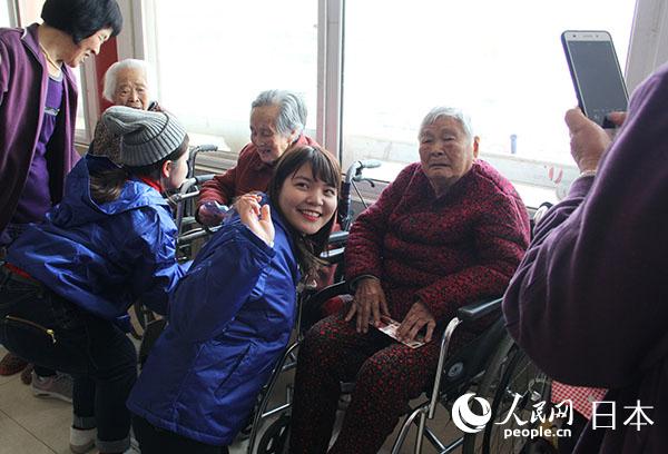 ձWһ꼉ČWcBԺHлӽ