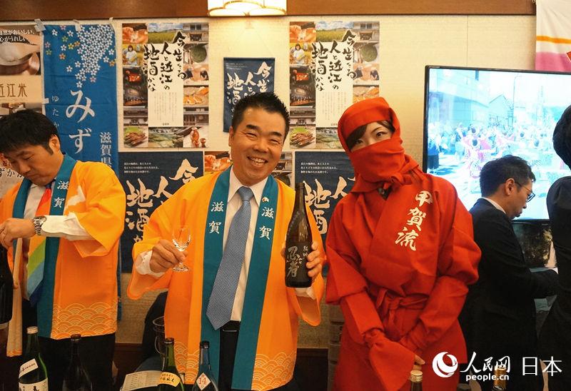 Rh֪£󣩺߷bĹˆTչʾRhaձ