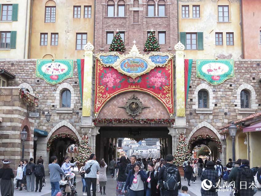 󘷈@M̎cYʥQ}ɫʵb誡z