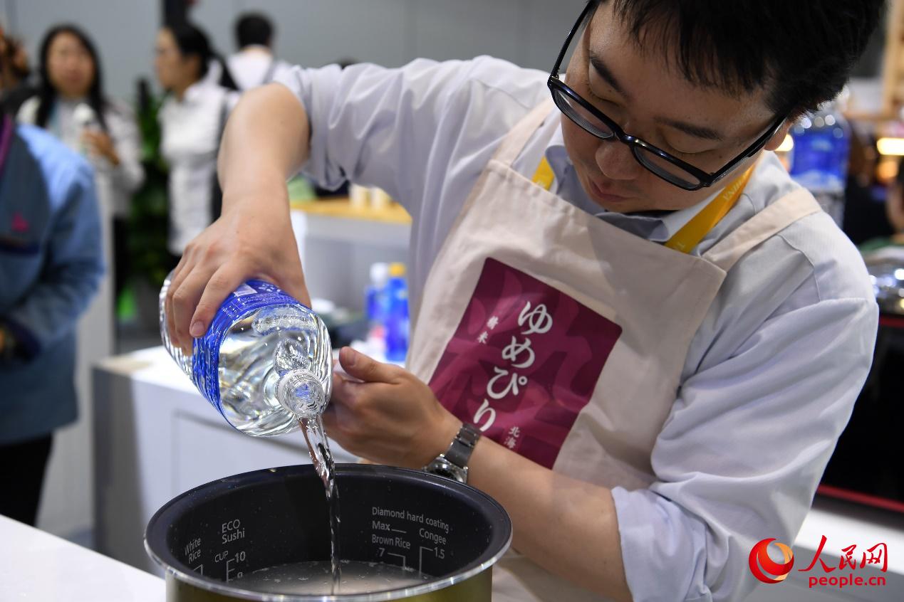 ʯɽ偃ȵmĵVȪˮWӛ z