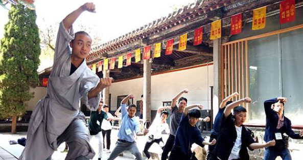 日本少林寺拳法青年代表團訪問“心靈的故鄉”