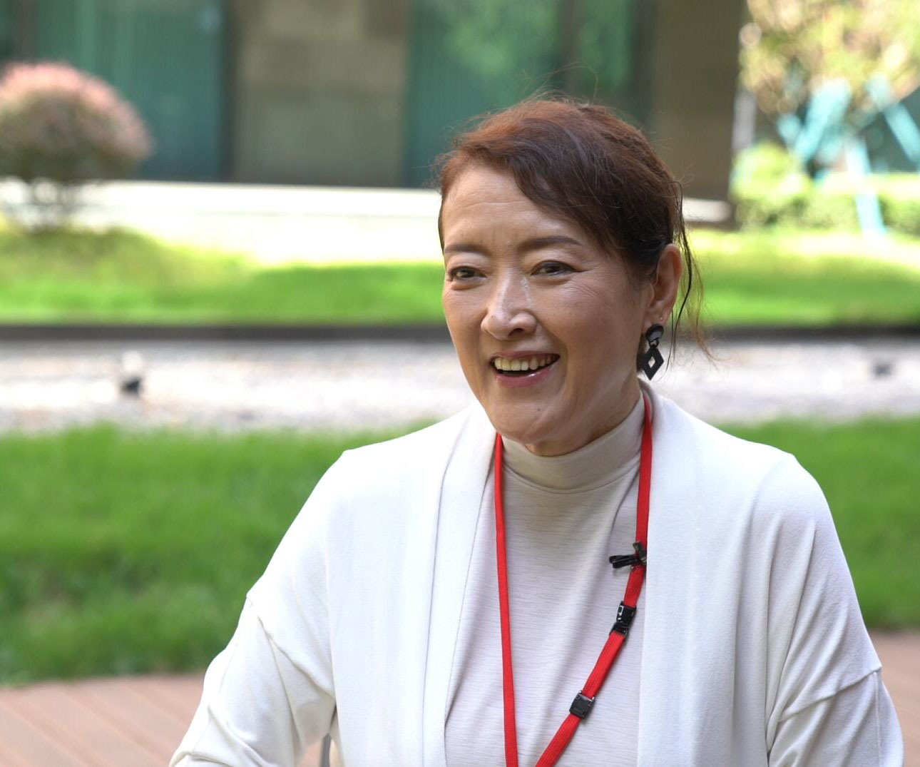 日本少林寺拳法集團顧問宗由貴：希望更多日本年輕人喜歡上中國              “嵩山少林寺是日本少林寺拳法緣起的地方，是我們‘心靈的故鄉’，學習少林寺拳法的人都很想來看一看?！比毡旧倭炙氯瘓F顧問宗由貴說，“代表團的大部分年輕人都說，來這趟真好?！?月6日，日本少林寺拳法集團顧問宗由貴率青年拳士代表團一行70人訪問少林寺，參觀了少林寺常住院，觀看了少林武僧表演，還跟著“小師傅”現場體驗了少林十三拳。              [閱讀全文]