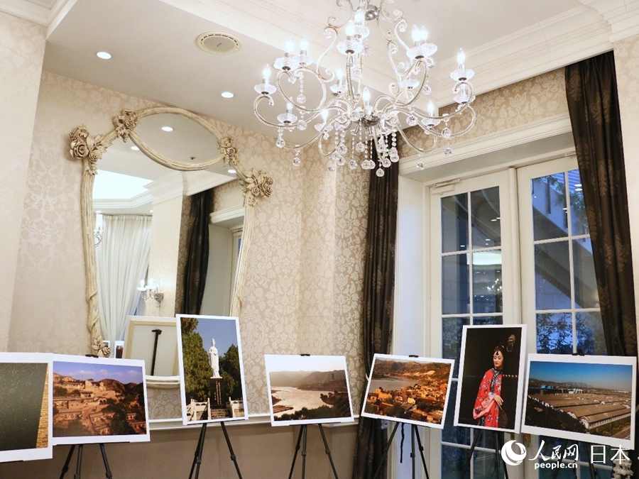 “杏花村·汾酒的故鄉”馮學敏攝影展19日在東京舉行。人民網 許可攝
