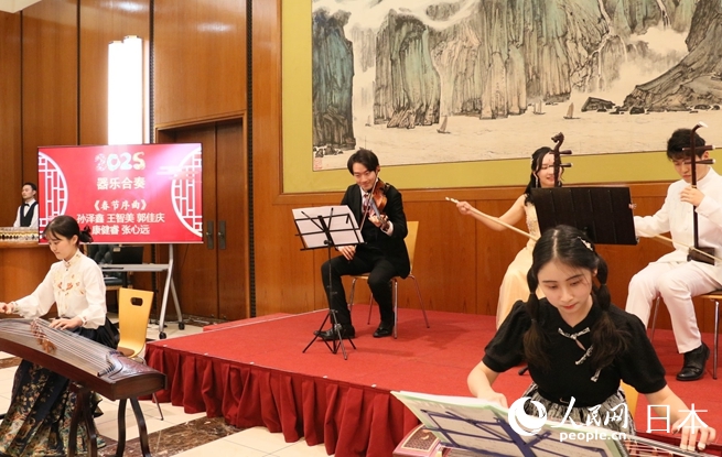 現場表演。人民網 許可攝