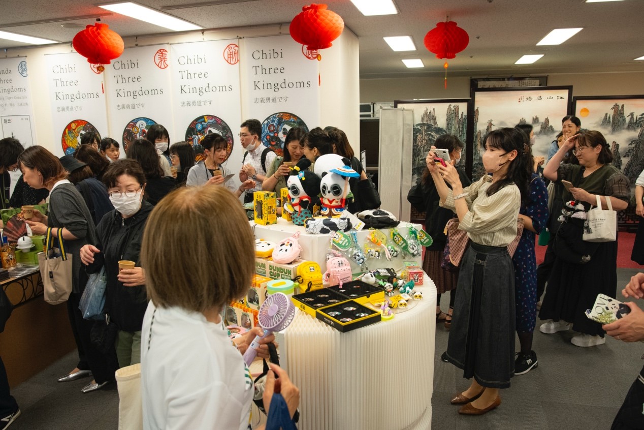 現場民眾熱情高漲。中國駐東京旅游辦事處供圖