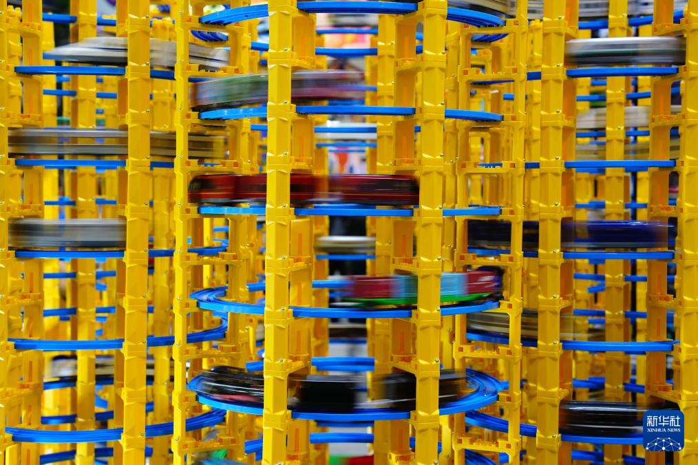 這是8月28日在日本東京玩具展上拍攝的火車玩具。新華社記者 賈浩成 攝