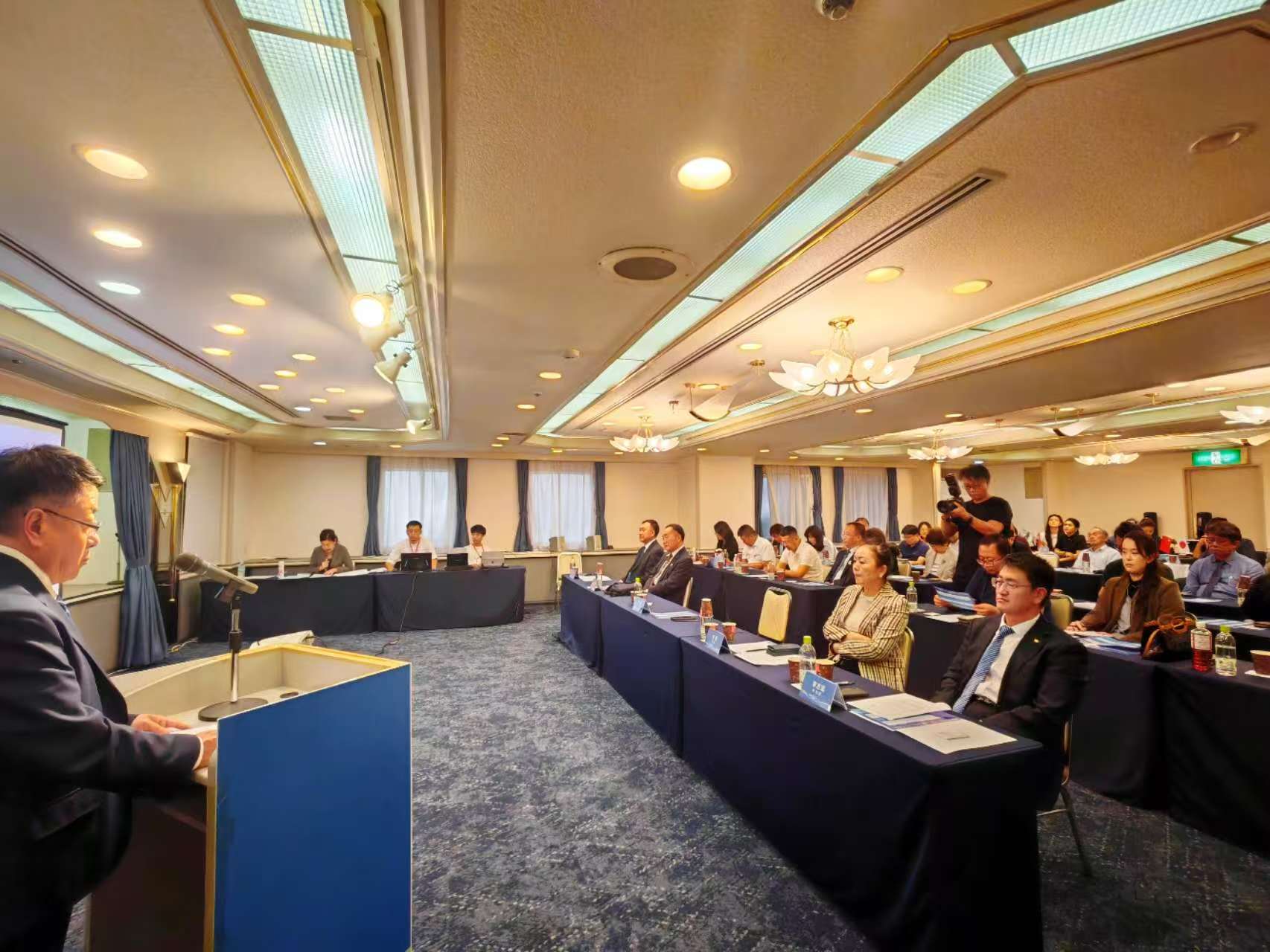 中國（鄂爾多斯）—日本（大阪）產業對接會現場。主辦方供圖