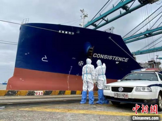 進博會日本參展商展品抵達上海外高橋口岸