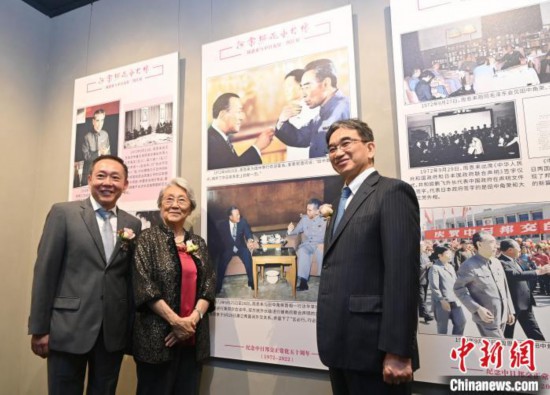 926ֶܶŮ[ƻʼLܱ()ձvAʹ(һ)^չ[  z