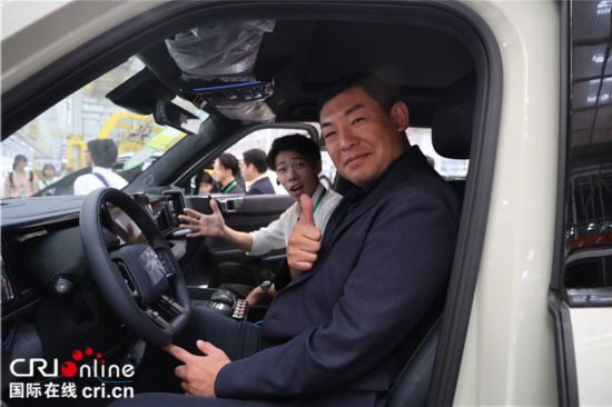 聚焦“迪”家新能源 日本青少年見證鄭州產業力量_fororder_圖片1