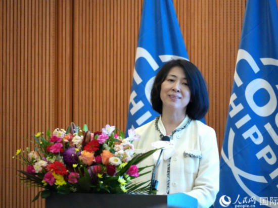 2025年大阪世博會中國館政府總代表、中國貿促會副會長李慶霜致辭。人民網 許可攝
